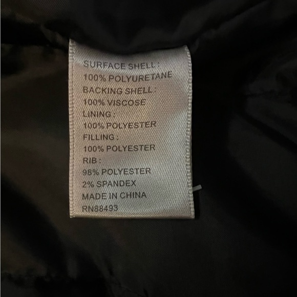 BKE Jacket. Size Large. Removable inner hood. Like new. - Picture 2 of 5